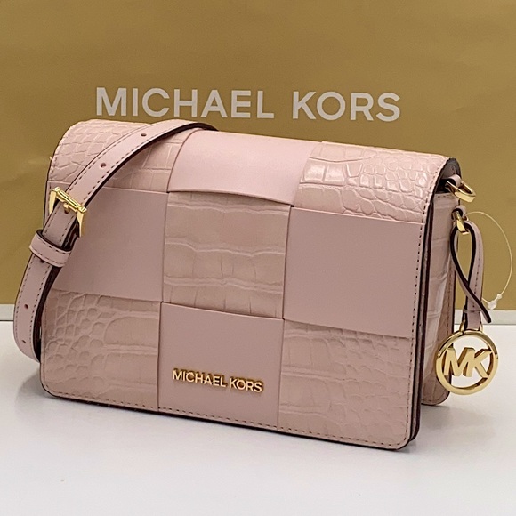 MICHAEL KORS MERCER SM CLUTCH XBODY POWDER BLUSH - Picture 1 of 16